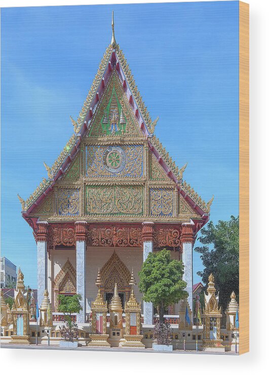 Scenic Wood Print featuring the photograph Wat Liab Phra Ubosot DTHU0743 by Gerry Gantt