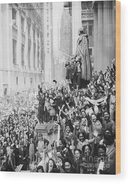 Crowd Of People Wood Print featuring the photograph Workers On Wall Street Celebrating by Bettmann