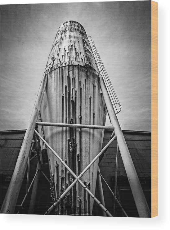 B&w Wood Print featuring the photograph Silo by George Pennington