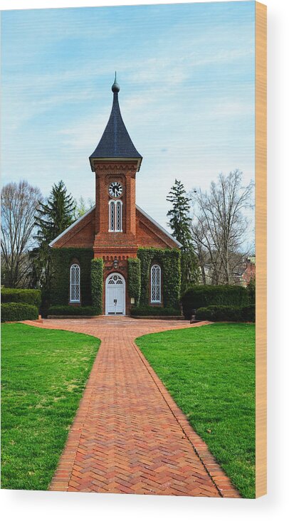 Lee Chapel Wood Print featuring the photograph Lee Chapel by Cathy Shiflett