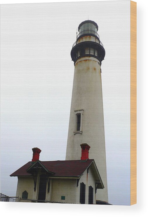 Lighthouse Wood Print featuring the photograph California Lighthouse #1 by Jeff Lowe