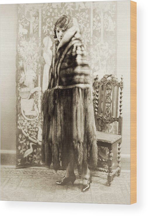 1925 Wood Print featuring the photograph Fashion Fur, 1925 #1 by Granger