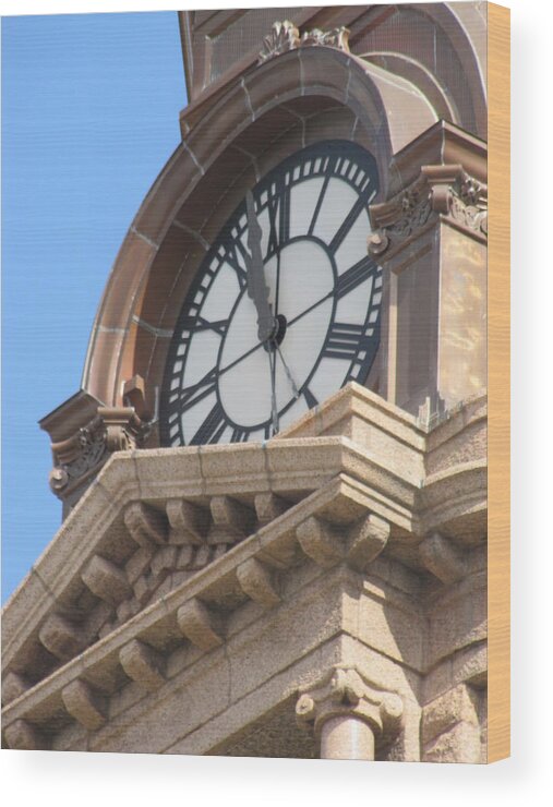 Texas Wood Print featuring the photograph Fort Worth Texas Courthouse Clock #1 by Shawn Hughes