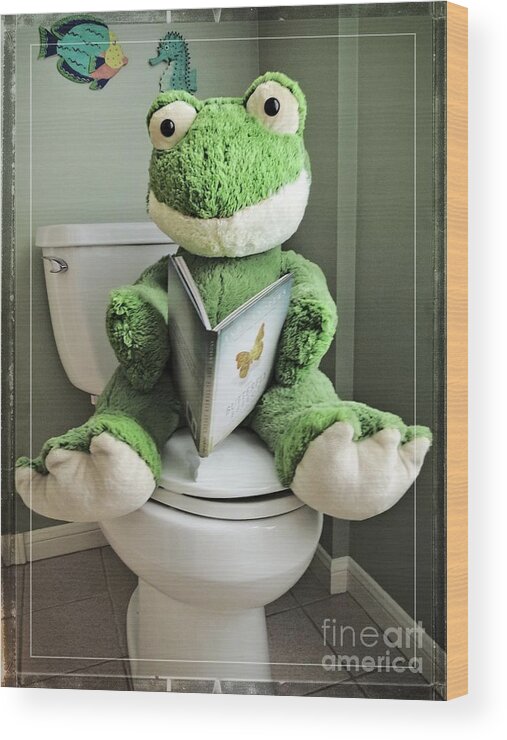 Potty Wood Print featuring the photograph Green Frog Potty Training - Photo Art by Ella Kaye Dickey