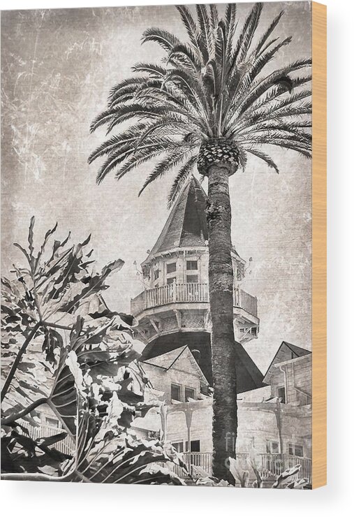 San Diego Wood Print featuring the photograph Hotel del Coronado by Peggy Hughes