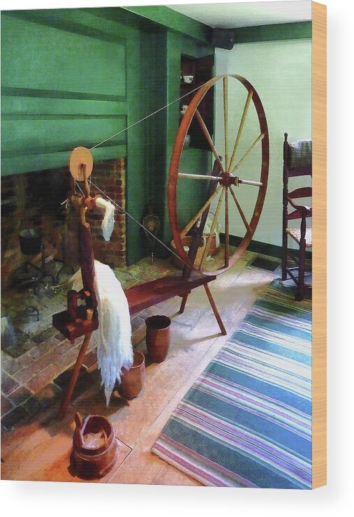 Spinning Wheel Wood Print featuring the photograph Large Spinning Wheel by Susan Savad