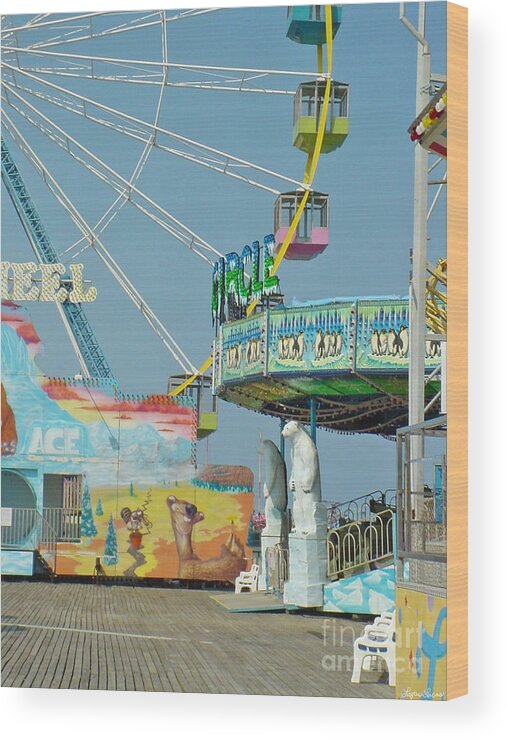 Landscape Wood Print featuring the photograph Seaside Funtown Ferris Wheel by Lyric Lucas