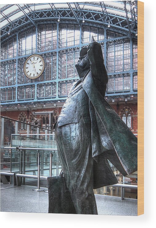 London Wood Print featuring the photograph Sir John Betjeman Statue and Clock at St Pancras Station by Gill Billington