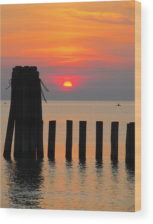 Sunset Wood Print featuring the photograph Sunset Cape Charles 3 by Richard Reeve