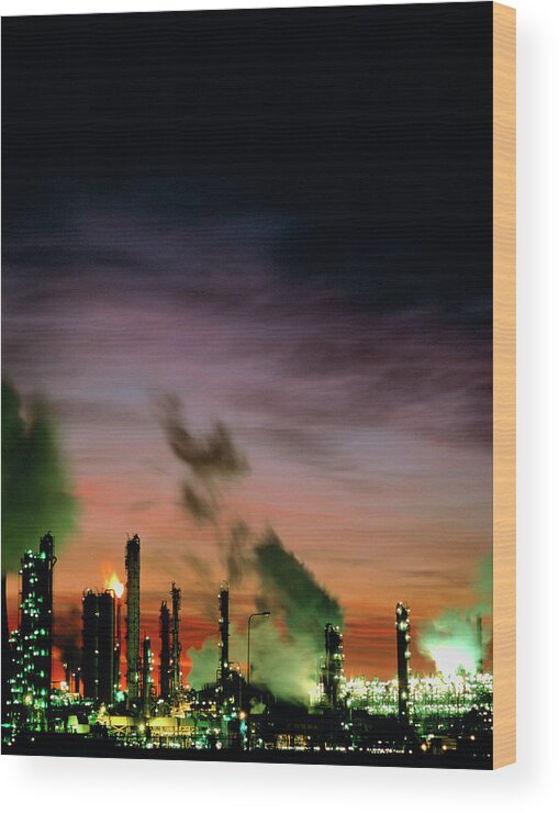Ici Wilton Wood Print featuring the photograph Sunset Over Ici's Wilton Chemical Plant by Simon Fraser/science Photo Library