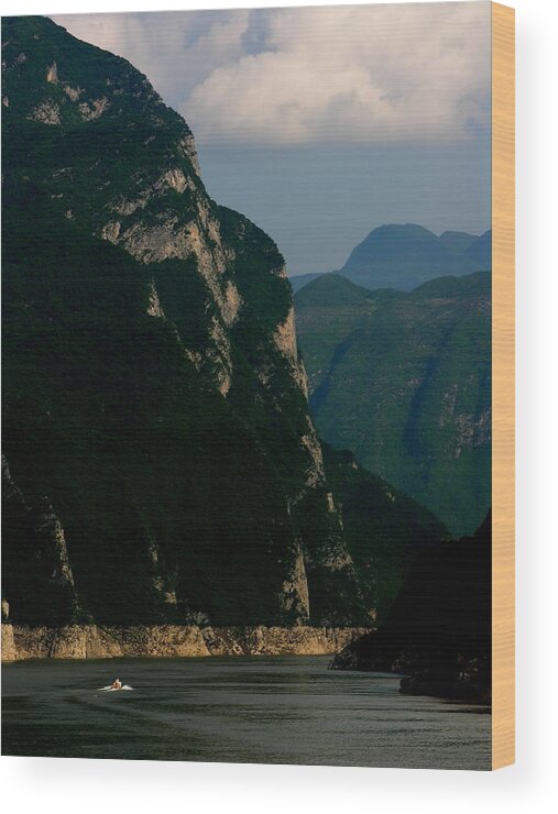 Xiling Gorge Wood Print featuring the photograph Yangtze River - Three Gorges - Xiling Gorge by Jacqueline M Lewis
