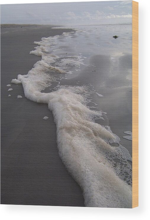 Beach Wood Print featuring the photograph Beach Foam Art by Peter Mooyman