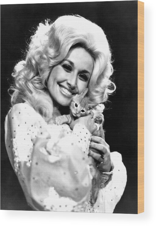 Classic Country Wood Print featuring the photograph Dolly Parton And Friend In The 1970s by Everett