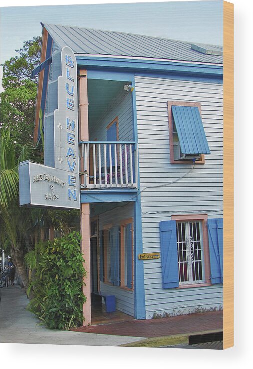 Bar Wood Print featuring the photograph Blue Heaven Restaurant - Key west by Bob Slitzan
