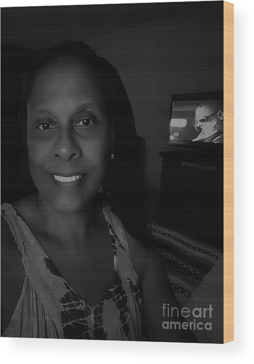 Selfies Wood Print featuring the photograph SiMPLY Mi by Angela J Wright