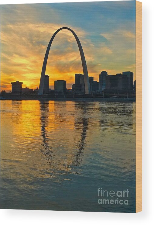 St Louis Missouri Wood Print featuring the photograph Sunset in St Louis 020516 by Debbie Fenelon