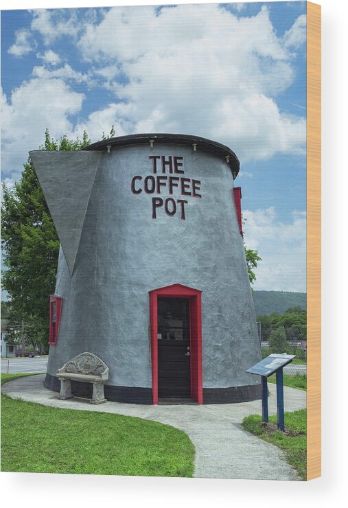 The Coffee Pot Wood Print featuring the photograph The Coffee Pot Bedford PA by Marianne Campolongo