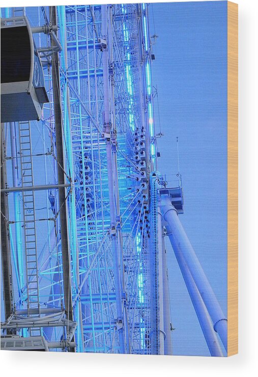 Ferris Wheel Wood Print featuring the photograph The Orlando Eye 002 by Christopher Mercer