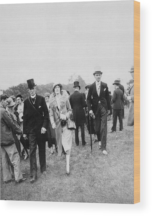People Wood Print featuring the photograph Epsom Derby by Topical Press Agency
