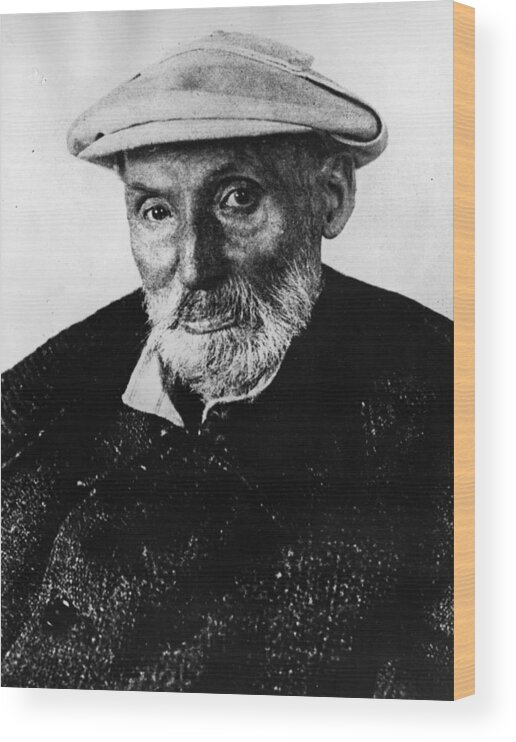 People Wood Print featuring the photograph Pierre Renoir by Hulton Archive