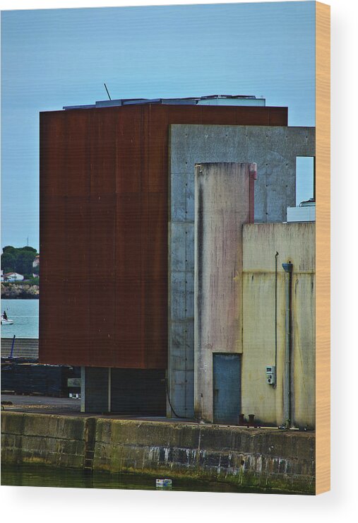 Architecture Wood Print featuring the photograph Urban 04 by Jorg Becker