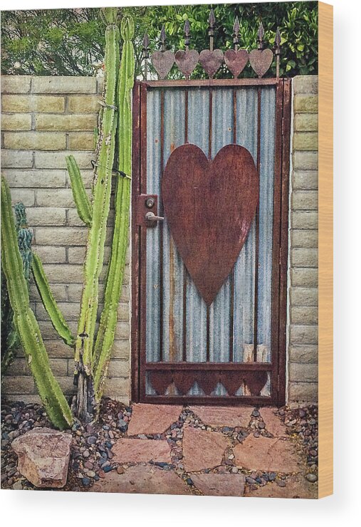 Doors Wood Print featuring the photograph Heart Me by Carmen Kern