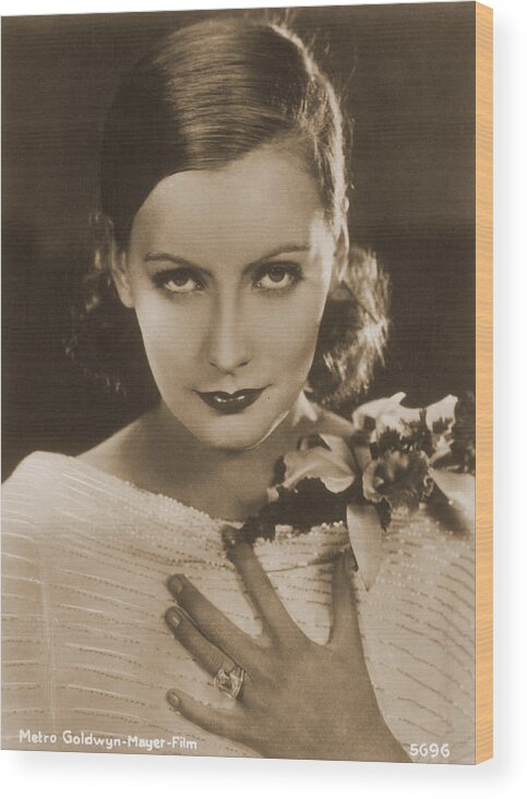 Entertainment Wood Print featuring the photograph Greta Garbo, Hollywood Movie Star #1 by Photo Researchers