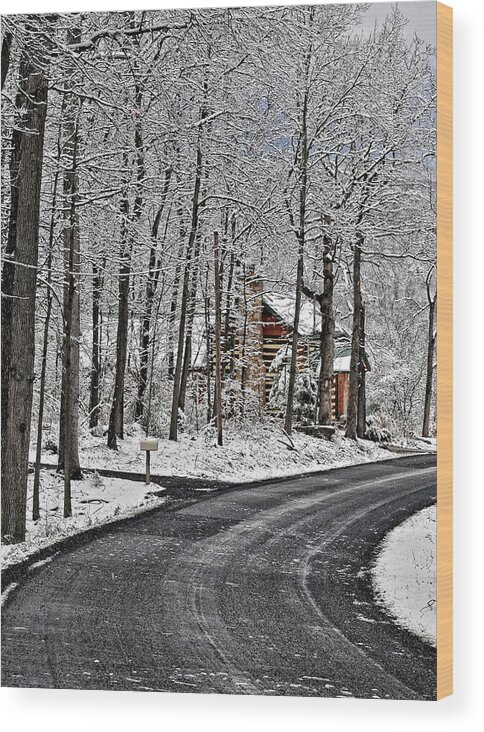 Peaceful Winter Scene Wood Print featuring the photograph Cabin In The Woods by Lara Ellis