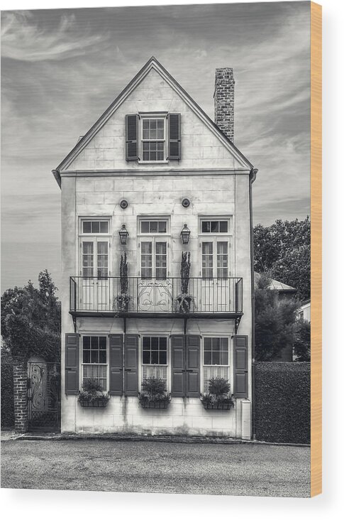 Frank J Benz Wood Print featuring the photograph 1780 Charleston South Carolina Home - 3 by Frank J Benz