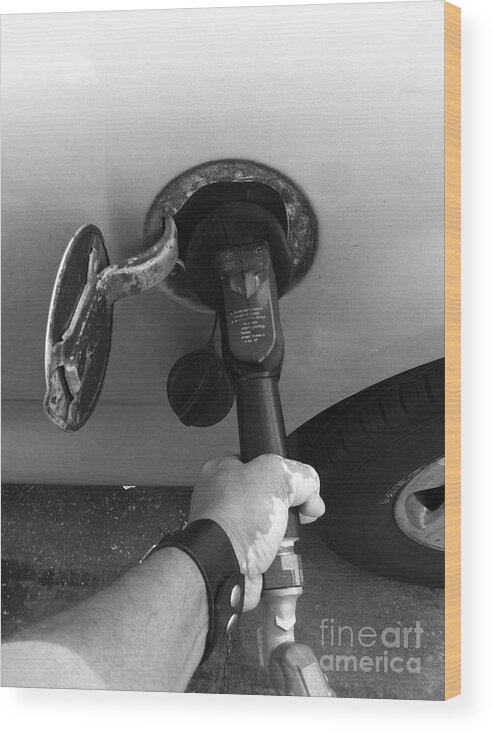 Gas Wood Print featuring the photograph Got Gas by WaLdEmAr BoRrErO