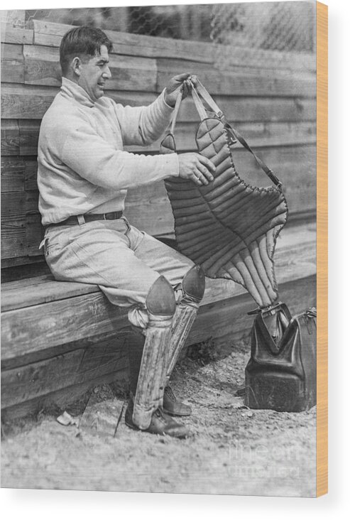 Baseball Catcher Wood Print featuring the photograph New York Giants #2 by The Stanley Weston Archive