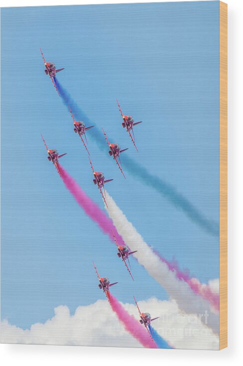 Wind Wood Print featuring the photograph Red Arrows by Shaunwilkinson