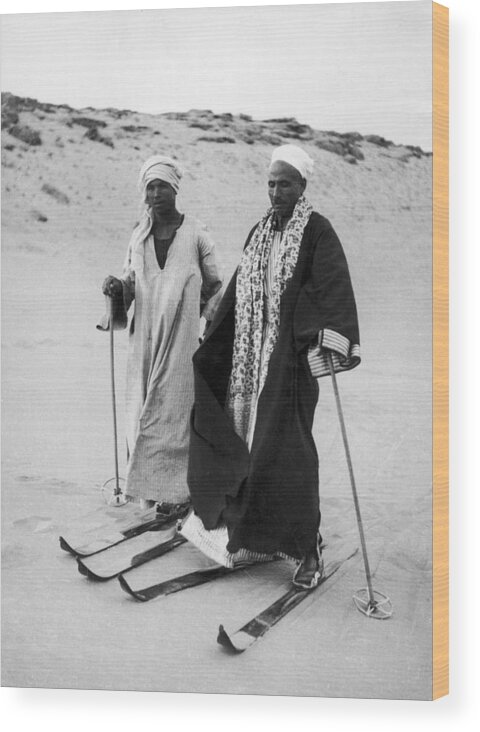 Skiing Wood Print featuring the photograph Skiers On The Sand In Egypt In 1939 by Keystone-france