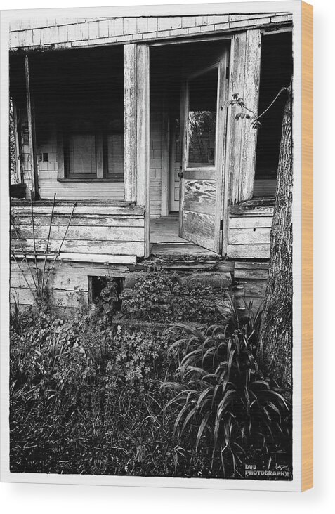 Alone Wood Print featuring the photograph Lonely House 3 by Jim Whitley