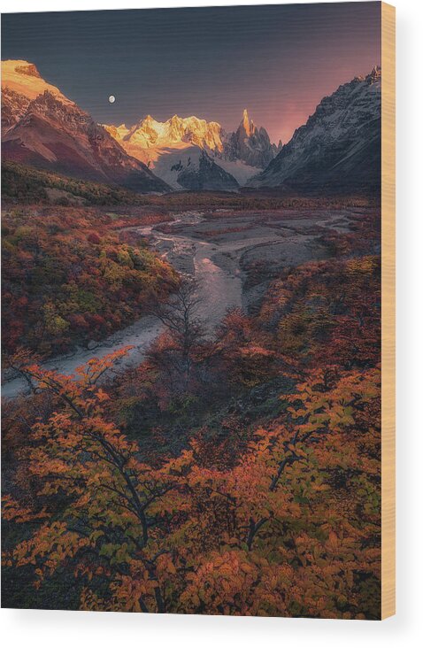 Cerro Torre Wood Print featuring the photograph Sunrise at Cerro Torre by Henry w Liu