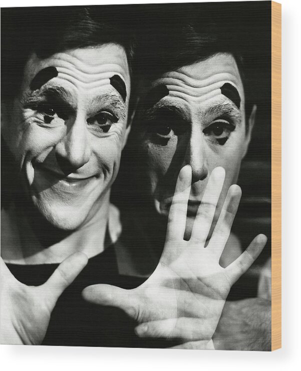 Actor Wood Print featuring the photograph Anthony Newley In Stop The World - I Want To Get by Frances McLaughlin-Gill