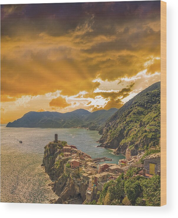 Cinque Wood Print featuring the photograph sunset on Vernazza by Vivida Photo PC