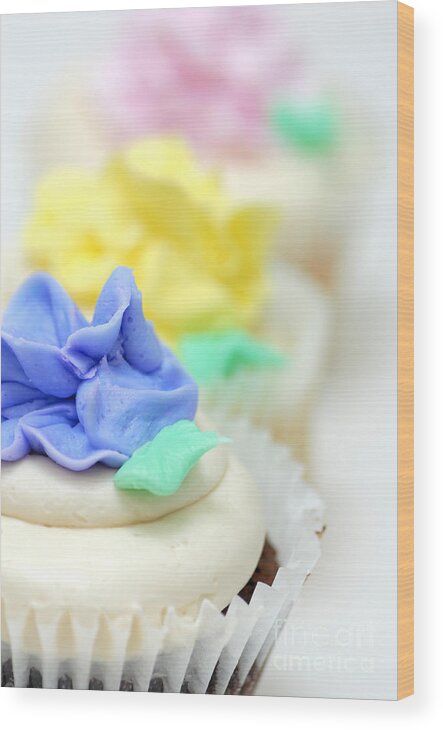Baked Goods Wood Print featuring the photograph Cupcakes Shallow Depth of Field #1 by Amy Cicconi