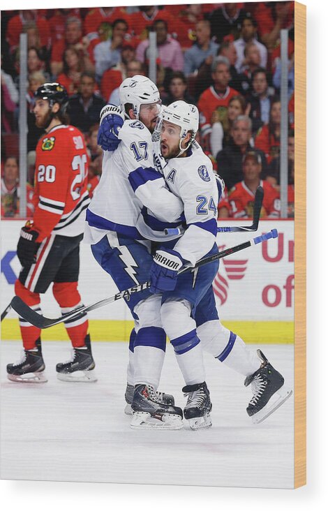 Brandon Saad Wood Print featuring the photograph 2015 Nhl Stanley Cup Final - Game Three by Scott Audette