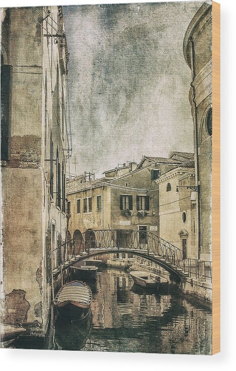 Venice Wood Print featuring the photograph Venice Back in Time by Julie Palencia