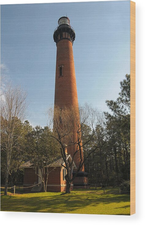 Currituck Lighthouse Wood Print featuring the photograph Currituck Lighthouse by Liz Mackney