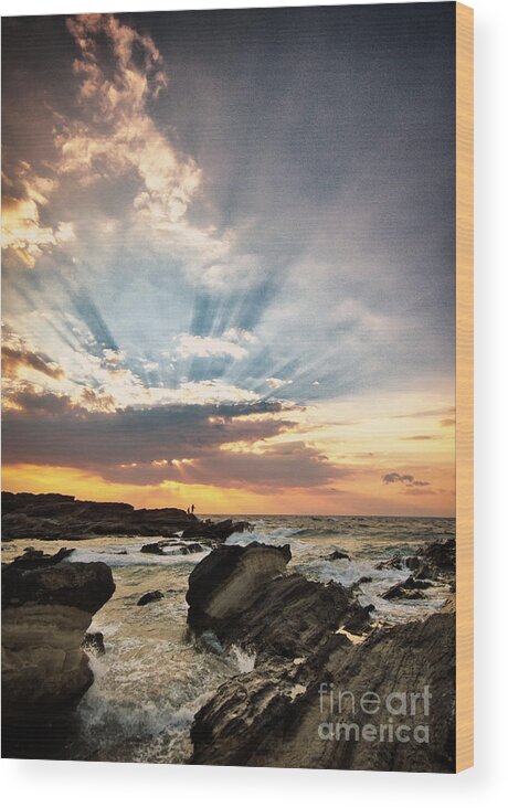 Island Wood Print featuring the photograph Heavenly Skies by John Swartz