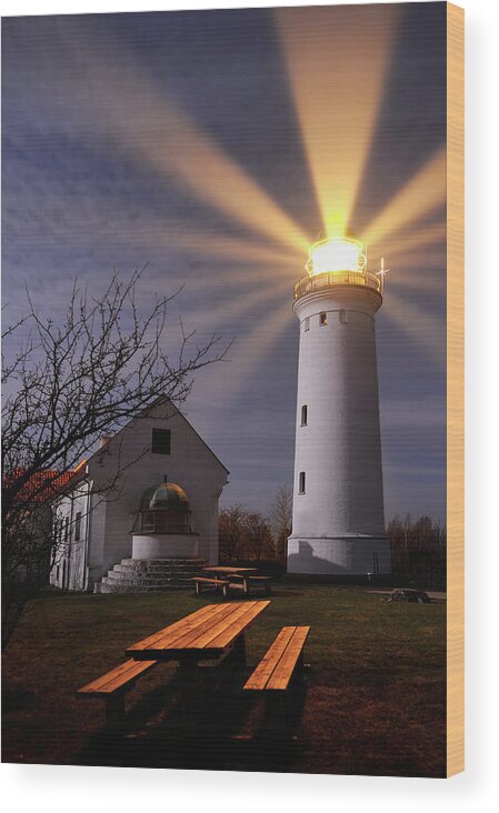 Bench Wood Print featuring the photograph Lighthouse by Keller