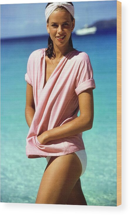 Fashion Wood Print featuring the photograph Lisa Taylor Wearing A Pink Top by Arthur Elgort