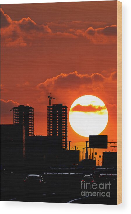 City Wood Print featuring the photograph Sunset city by Konstantin Sutyagin