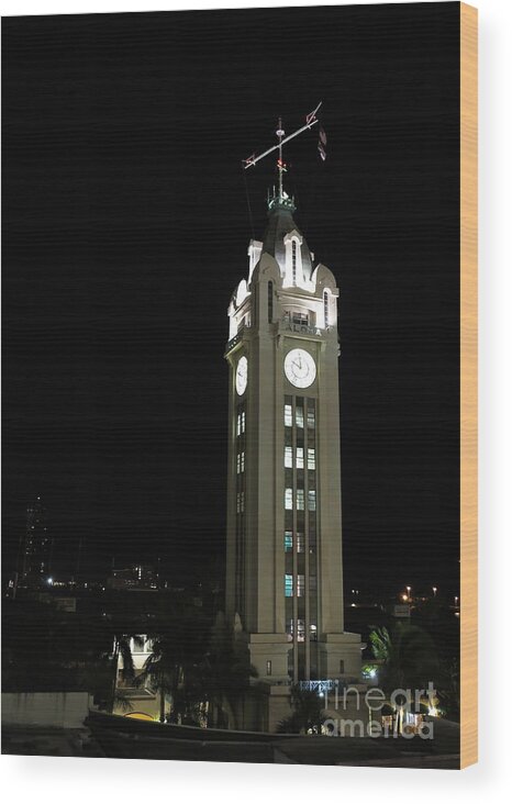 Clock Wood Print featuring the photograph Ten PM in Honolulu by Phyllis Kaltenbach