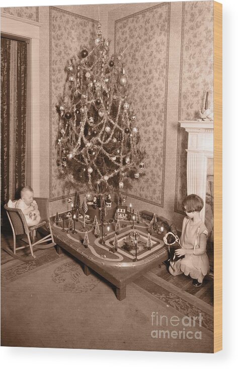 Vintage Wood Print featuring the photograph Vintage Christmas Tree Card by Edward Fielding