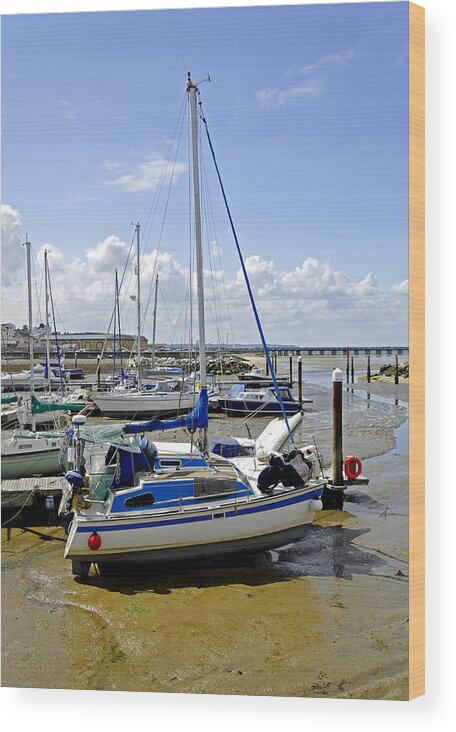 Ryde Wood Print featuring the photograph Boats in Ryde Harbour by Rod Johnson