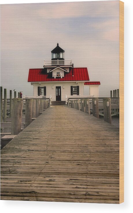 Manteo Wood Print featuring the photograph Manteo Lighthouse by Cindy Haggerty