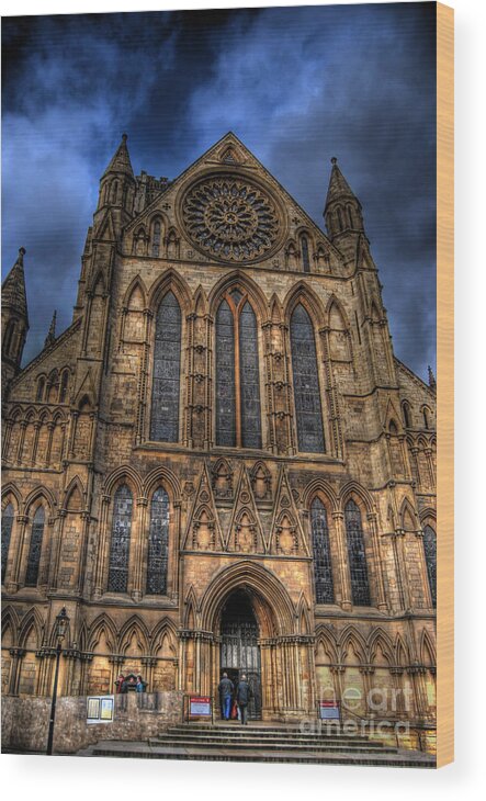 Yhun Suarez Wood Print featuring the photograph York Minster Cathdral South Transept by Yhun Suarez